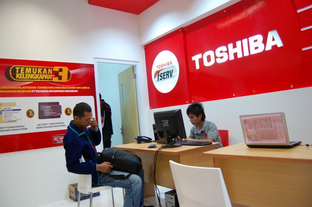 Service Station Toshiba Makassar